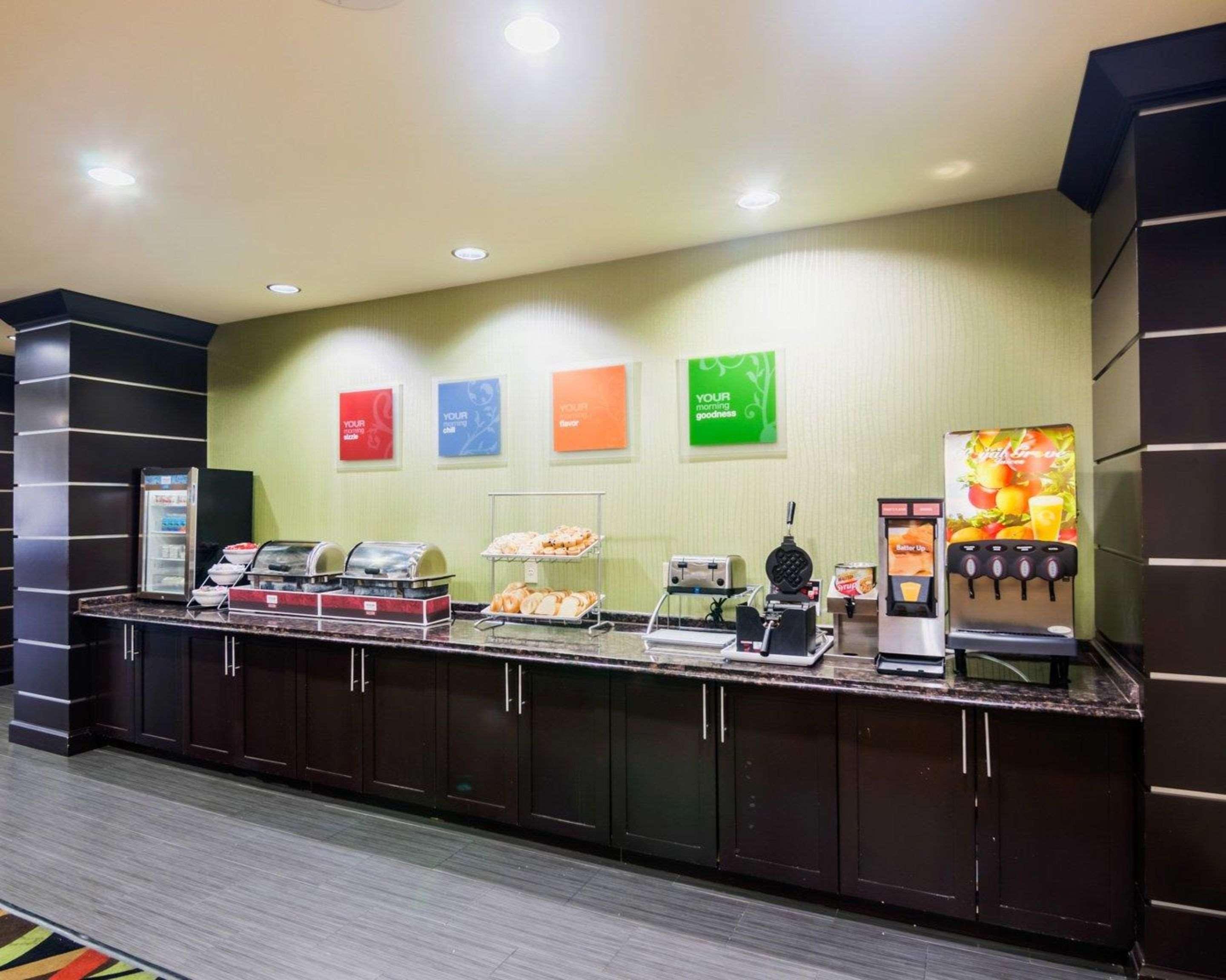 Comfort Suites Амарило Екстериор снимка